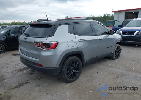 2023 Jeep Compass Altitude 4X4 z USA, uszkodzony, nr VIN 3C4NJDBN8PT508006
